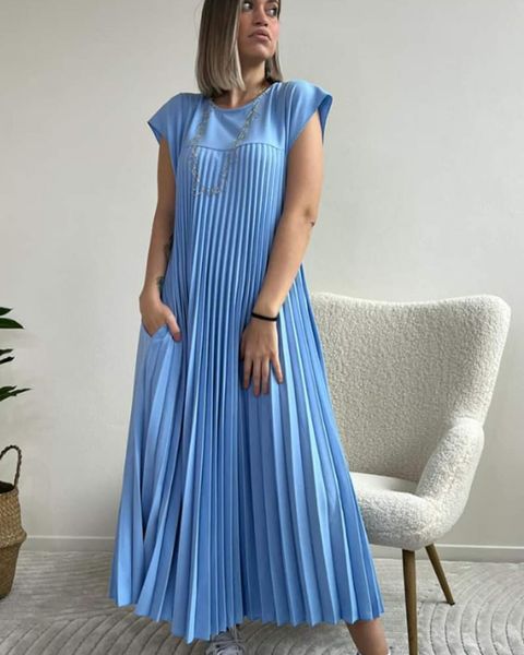 🔥48% OFF🔥Sleeveless pleated simple solid colour dress