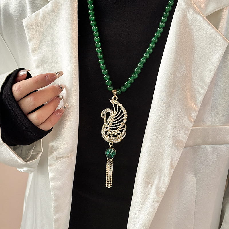 📿Emerald Color Necklace with Stylish Pendant