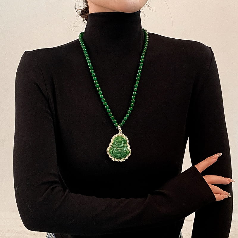 📿Emerald Color Necklace with Stylish Pendant