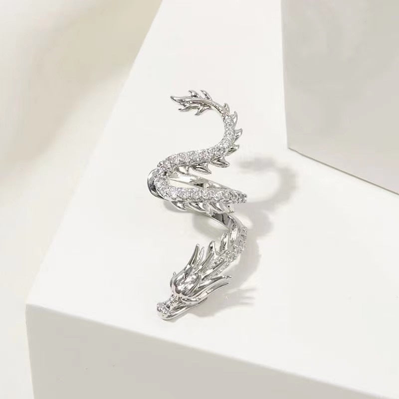 1 Pair Non-pierced Dragon Ear Cuffs